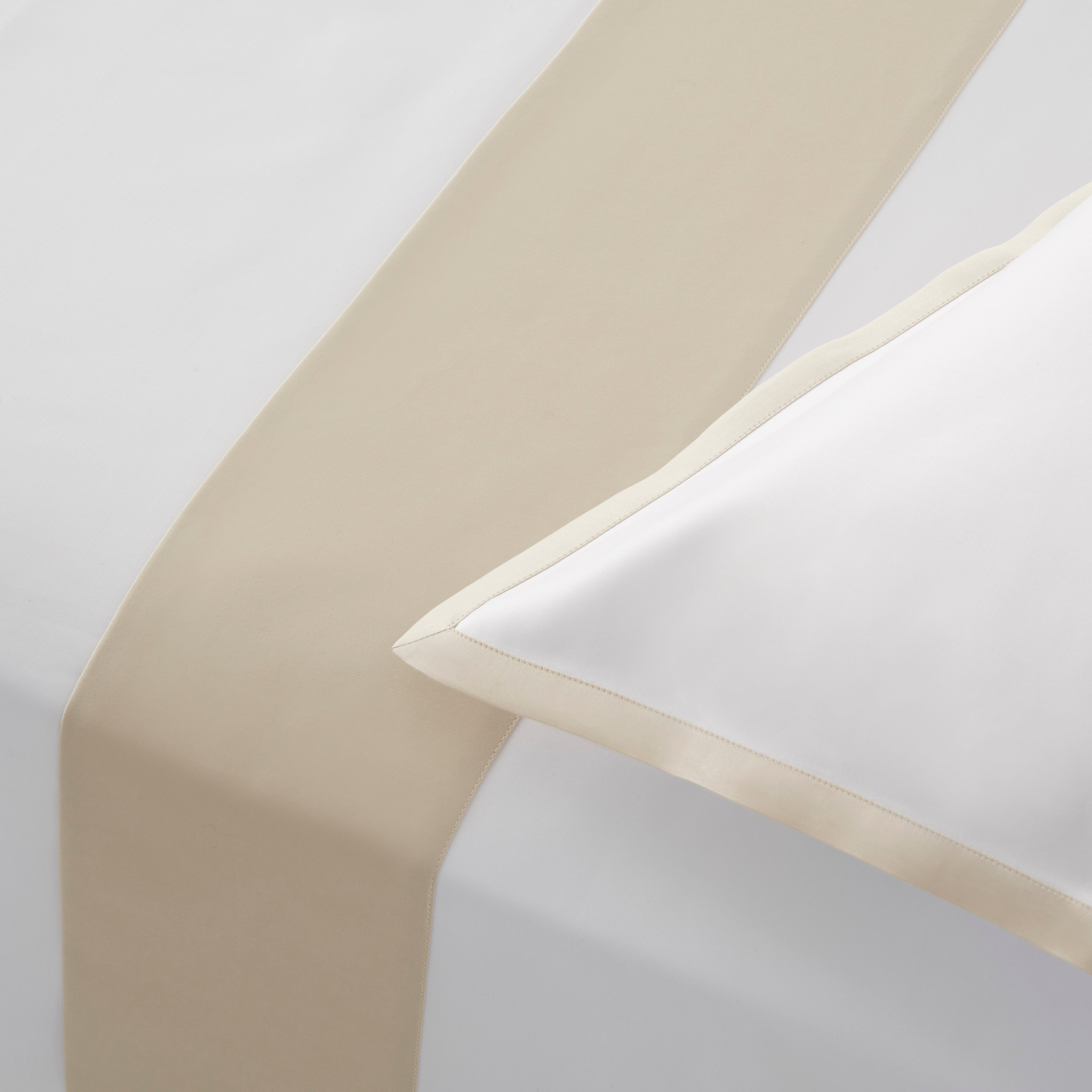 Lipari Set Lenzuola - US | L’Essenza del Minimalismo Sofisticato