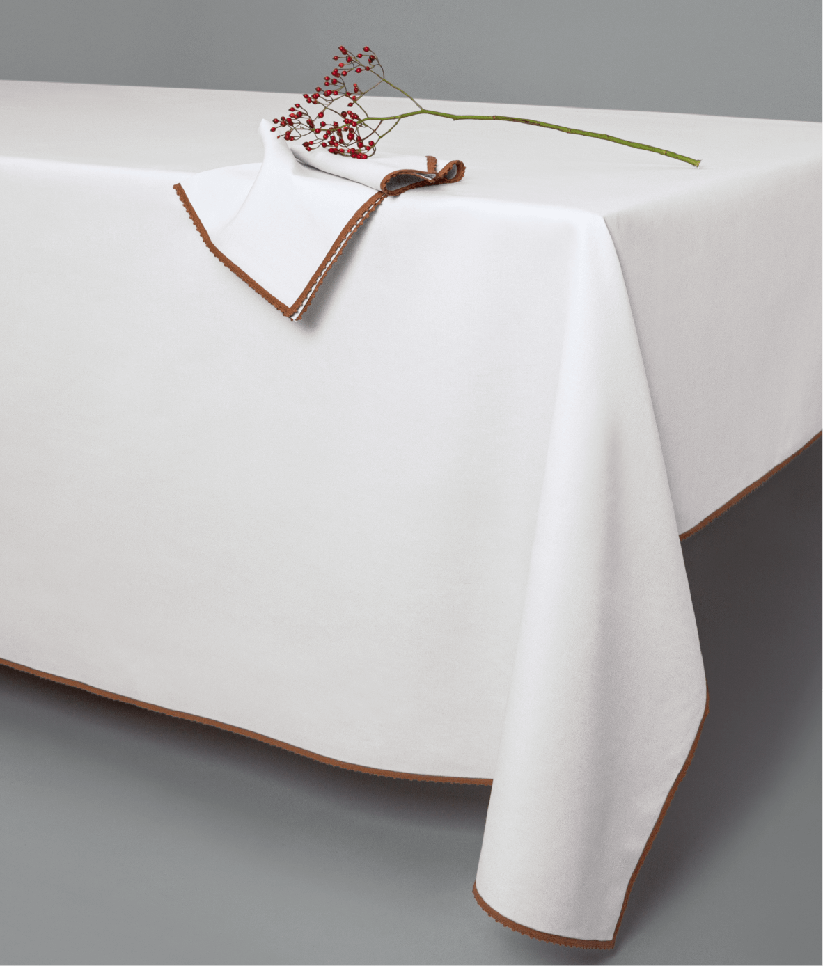 Claire Tablecloth Set